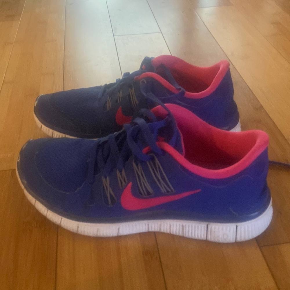Nike Free Run Shoes Size 9.5